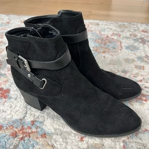 Unisa Ankle Bootie